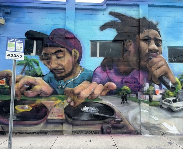 Turntables & Mic Mural